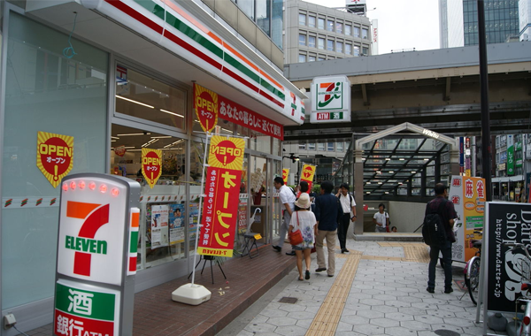 セブンイレブン 梅田太融寺町店